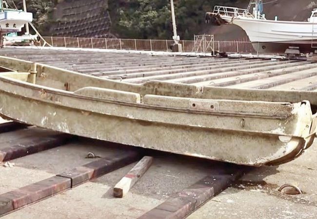 ظهور قارب في اليابان بعد 10 سنوات من اختفائه بتسونامي