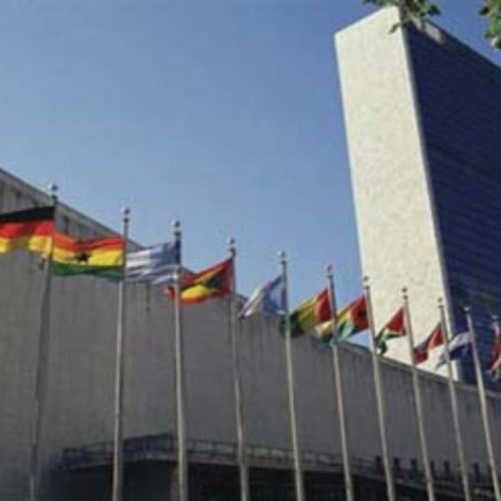 العراق يرحب باعتماد الأمم المتحدة قراراً يوصي بإعادة النظر في عضوية فلسطين