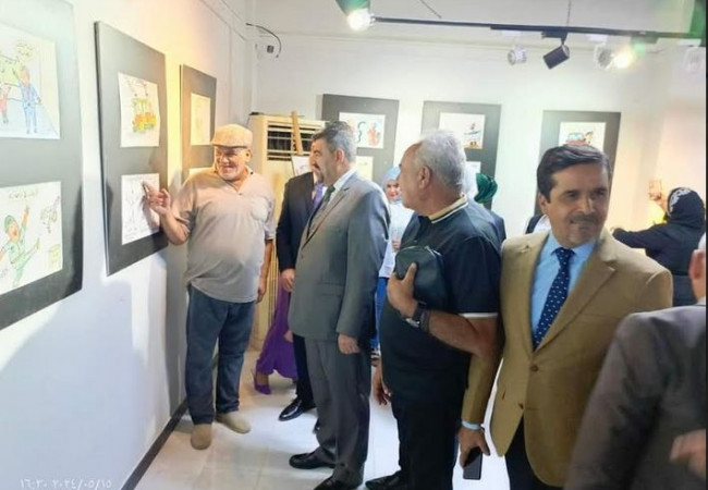 رئيس جامعة واسط يفتتح المعرض الدولي الأول لفن الكاريكاتير في كلية الفنون الجميلة