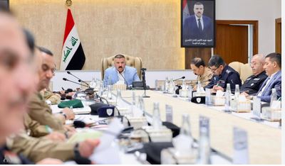 وزير الداخلية يوجه بالاهتمام بالتدريب لتعزيز قدرات ضباط ومنتسبي الوزارة