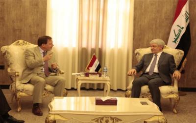 الزبيدي يلتقي السفير البريطاني في العراق