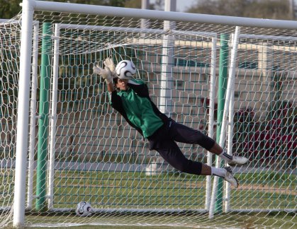 بني ياس الاماراتي يستعير نور صبري من نفط الوسط لمواجهة ريال مدريد