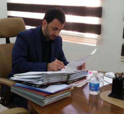 عبطان يوقع على أوامر ترفيعات جديدة لعدد من الموظفين