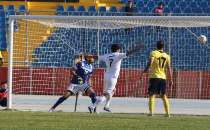 الزوراء يتمسك بالصدارة والنجف يتفوق على جاره بدوري الكرة