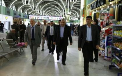 وزير النقل :اعادة الطيران العراقي الى اوربا تعتبر مسالة وقت