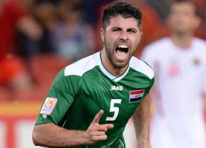 ياسر قاسم يتوج بجائزة افضل محترف عراقي لعام 2015