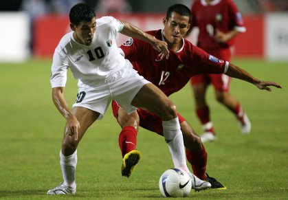 اتحاد الكرة يناقش منهاج اعداد المنتخب ويوافق على طلبات المدرب يحيى علوان