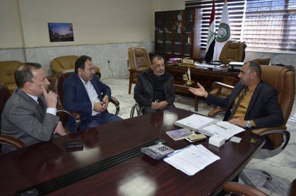 مدير عام دائرة الاستثمار بوزارة الشباب يبحث مع مدير الشركة الدولية آليات العمل