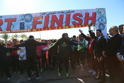 وزير الشباب والرياضة يشيد بالمشاركة الكبيرة ويدعو إلى تضافر الجهود لرفع الحظر عن الملاعب