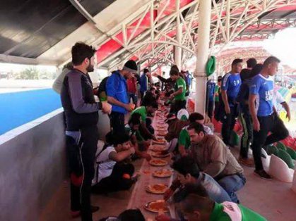 جمهور الميناء يضرب مثالا في التشجيع الكروي والكرم العراقي الاصيل