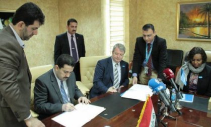 العمل واليونيسيف توقعان خطة التعاون المشترك لحماية الطفولة في العراق