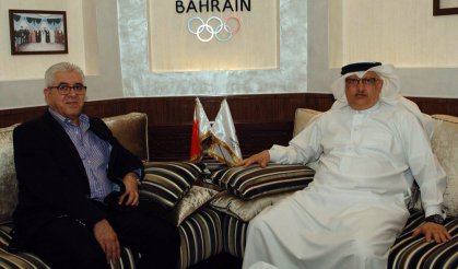 فاضل يلتقي نظيره البحريني على هامش بطولة اسيا بالمبارزة للناشئين