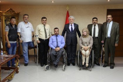 الزبيدي يوجه بشمول المعاقين بتخفيض 50% على رحلات الخطوط الجوية