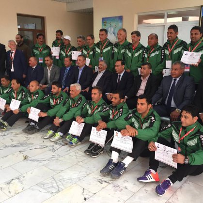 اربعة وعشرون مدربا كرويا ينهون مشاركتهم بدورة تدريبية اقيمت ببغداد