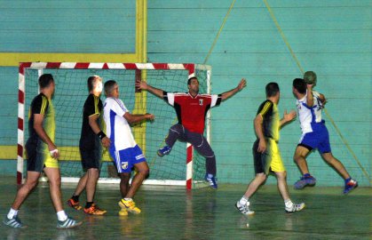 اختتام فعاليات بطولة كرة اليد وخماسي القدم لمدارس كركوك