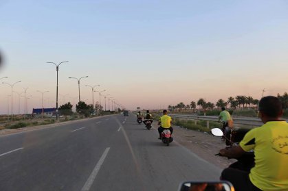 رحالة الدراجات تنشر ثقافة معايير السلامة