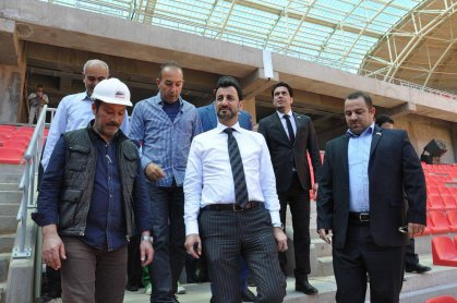 عبطان يطلع على آخر الاستعدادات لحفل افتتاح ملعب كربلاء سعة 30 الف متفرج