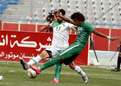 الطلبة يستعيد أمل المنافسة بالانتصار على الميناء بنقص عددي والزوراء يحكم قبضته على الصدارة