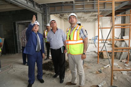 تحقيق نسب انجاز متقدمة  بمشروع مبنى دائرة المباني العامة