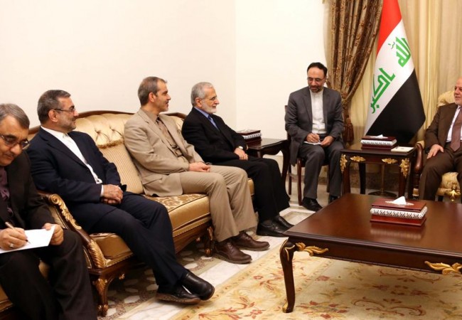 العبادي يبحث مع مسؤول إيراني العلاقات الثنائية بين البلدين