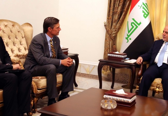 العبادي يبحث مع عضو في الكونغرس تدريب وتسليح القوات العراقية