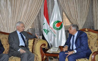 وزير النفط يستقبل السفير الفرنسي ويبحث سبل تعزيز التعاون الثنائي في مجال النفط والغاز