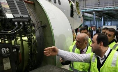 وزير النقل:الفحص الثقيل للطائرات يتم بجهود عراقية خالصة