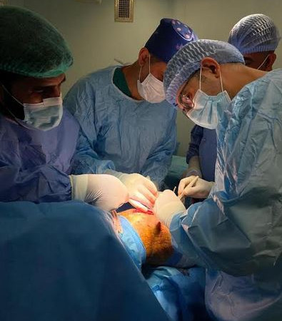 مستشفى الحكيم العام في ميسان يجري عملية ناجحة لتبديل مفصل الركبة ‏لمريض من محافظة بغداد