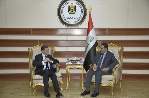 وزير الداخلية ومسؤول أوربي يبحثان الحرب على داعش وجهود اعادة النازحين