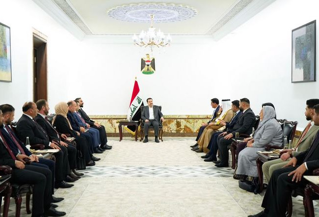 رئيس الوزراء يؤكد أهمية المضي بإقرار القوانين التي تستهدف تحسين بيئة الاستثمار