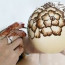 البيض المنحوت».. أعمال فنية صينية مميزة