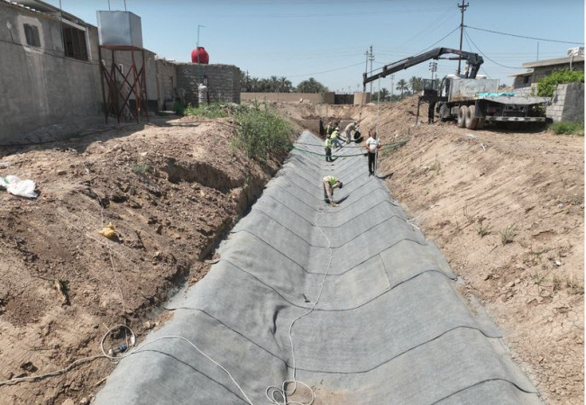 الموارد المائية تعلن استخدام القماش الخرساني لتبطين مشاريعها في بغداد
