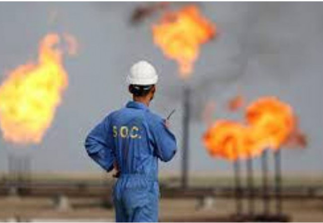 النفط تعلن حجم الإنتاج المتوقع للخام والغاز المصاحب يومياً بعد تطوير حقل حمرين