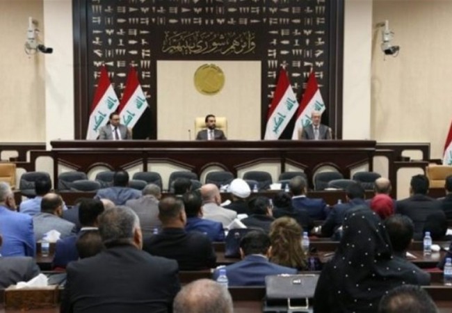 برلماني : جمع تواقيع لجلسة طارئة بحضور الكاظمي وعلاوي ومحافظ البنك المركزي