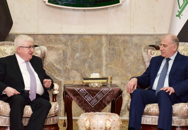 رئيس الجمهورية يبحث مع القادة السياسيين سبل تدارك لازمة السياسية