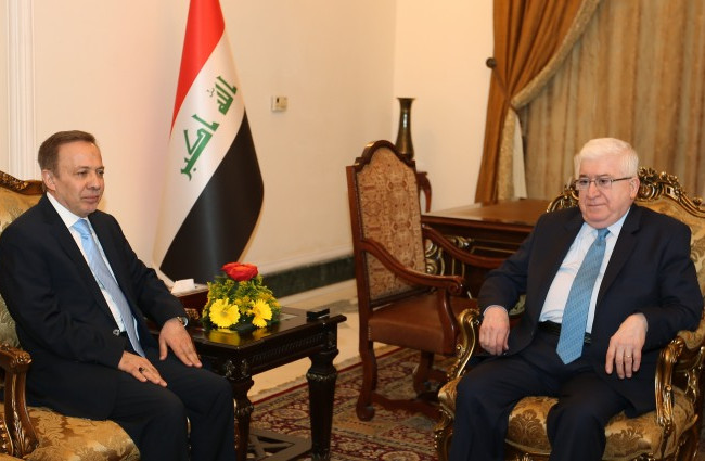 معصوم يبحث مع سفير العراق لدى مصر تعزيز العلاقات بين البلدين