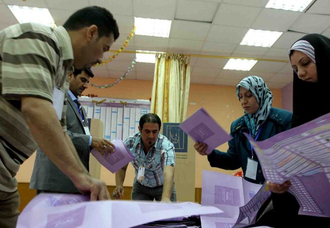 الرئاسات الثلاث تقرر تأجيل الانتخابات والمفوضية تطالب بتشريع قانوني