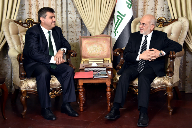 الجعفريّ  يستقبل سفير تركيا في العراق
