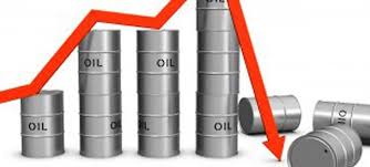 النفط يهوي وسط احتمالات بتوقفه عن الارتفاع