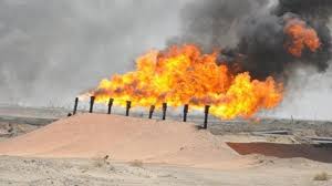 وزير النفط يعلن طرح 12 حقلا نفطيا للتطوير والاستثمار