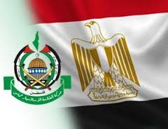 مصادر أمنية: مصر تحتجز مسؤولا كبيرا بحكومة حماس