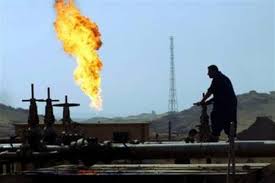 النفط يقفز أكثر من 7% بعد تراجع المخزون الأمريكي