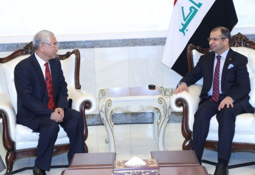الجبوري والسفير الصيني يبحثان التطورات السياسية والامنية في المنطقة والعالم