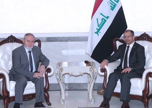 الجبوري والسفير الروماني يستعرضان دور البرلمان بانجاز الاصلاح الشامل
