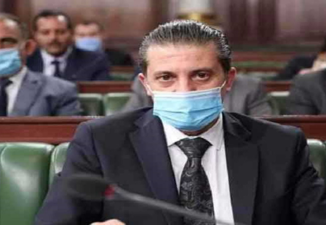 إقالة وزير البيئة التونسي إثر وصول شحنات نفايات بدون ترخيص