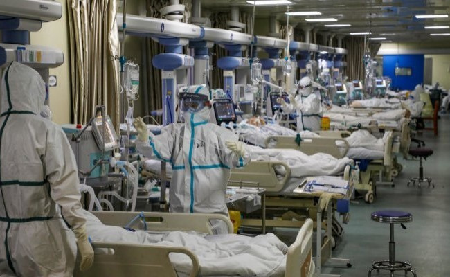 الأزمة النيابية تحذر من انهيار الواقع الصحي بشكل تام