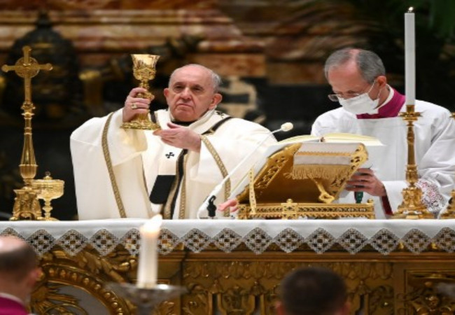 البابا يعلن تخصيص سنة للعائلة