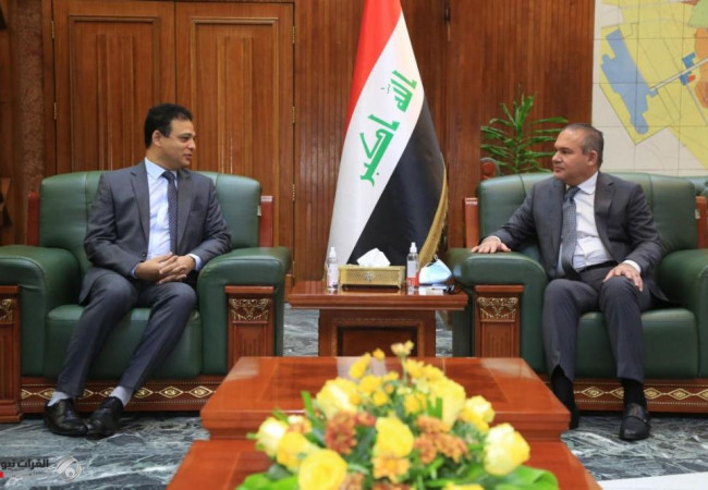 امين بغداد يبحث مع السفير المصري معالجة العشوائيات والمدينة الادارية عبر الجباية الألكترونية