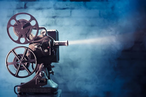ترميم التراث السينمائي.. من هم منقذو أرشيف الأفلام المهمل؟