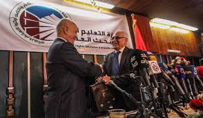 العيسى يتسلم حقيبة التعليم العالي رسمياً